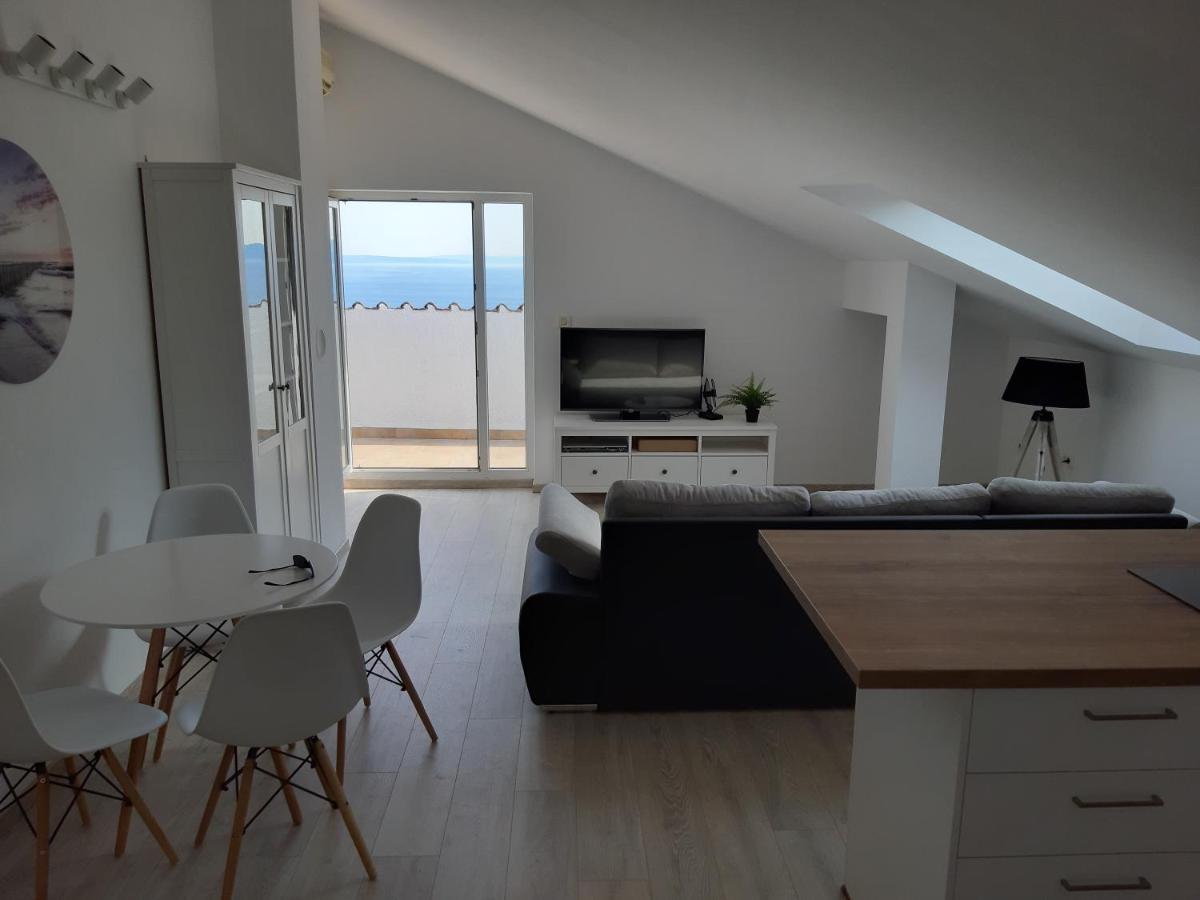 Apartment Sea View Later